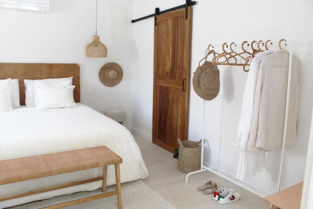 Luxury Family Beach Front Villa - Sunday Beach House Slatine Eksteriør billede